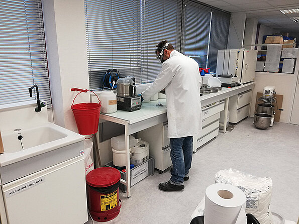 Laboratoire de préparation de réactions chimiques