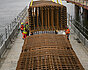 enlarge_image Cages d'aciers finalisés en phase de mise en place sur le chevêtre