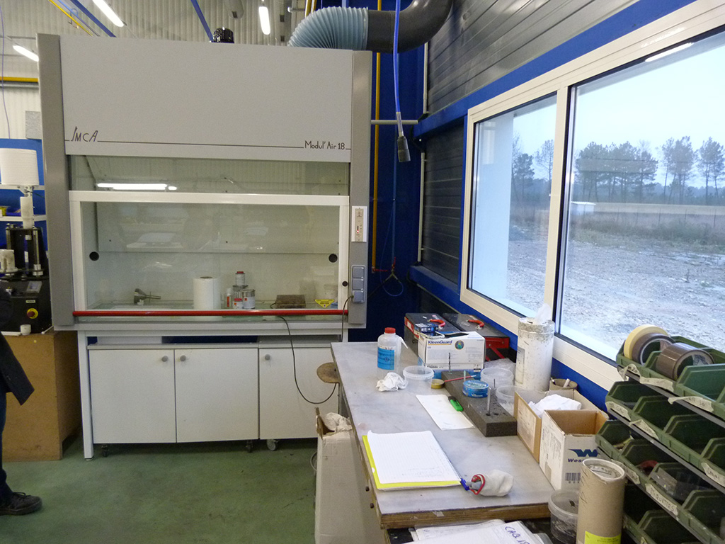 Assainissement de l'air dans les locaux de travail - Les laboratoires - Préparation de mélanges pour matériaux composites laboratoire