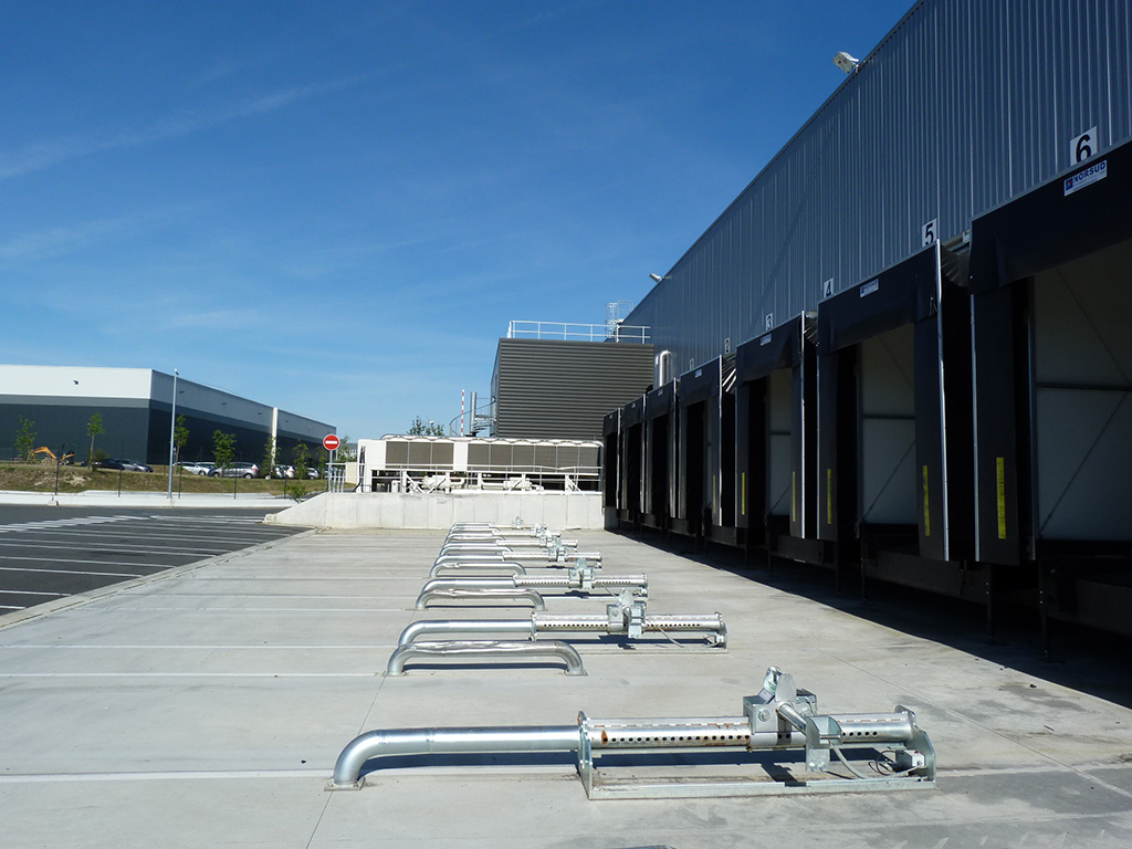 Entrepôt logistique "produit frais" - Localisation : quai - Guidage et calage à quai du camion ATAC localisation quai
