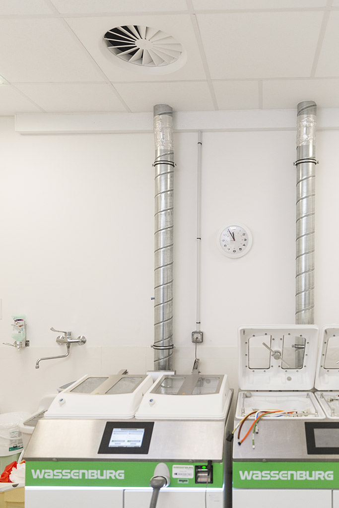 Construction d'une clinique - Local désinfection endoscopes - Lave-endoscopes automatiques BELHARRA lave endoscopes automatiques