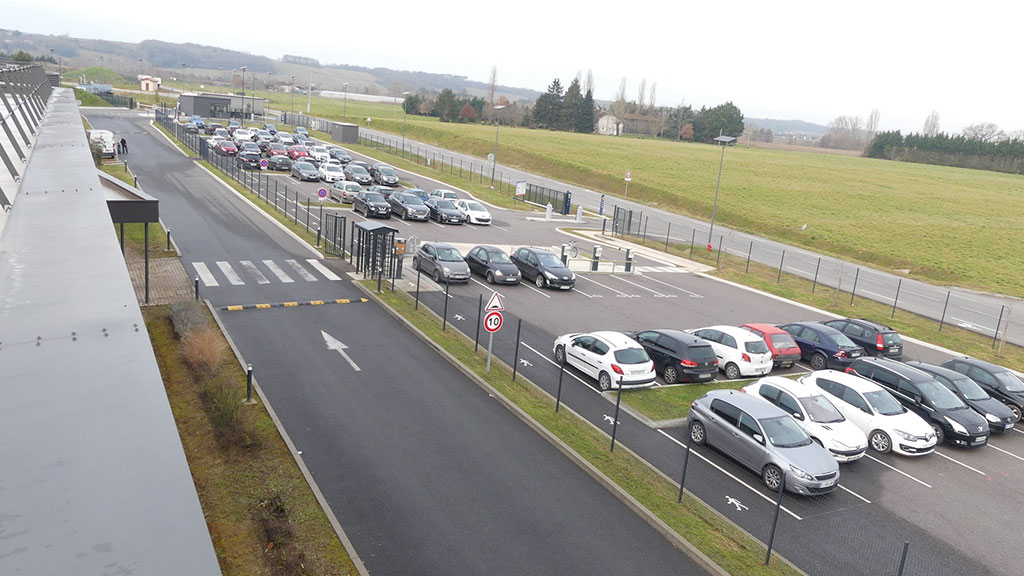 Construction d'une plateforme logistique - Circulation extérieure - Marquage au sol, signalisation et éclairage BIOCOOP