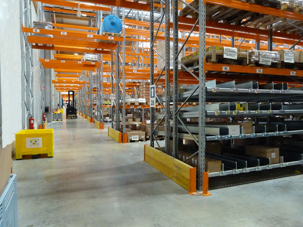 Construction d'une plateforme logistique - Circulation intérieure - Traitement des risques de chutes d'objets ou de charges BIOCOOP vue générale