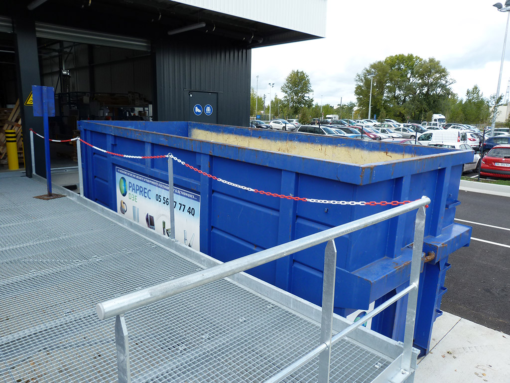 Entrepôt de groupage - Traitement des déchets Produits chimiques GEODIS