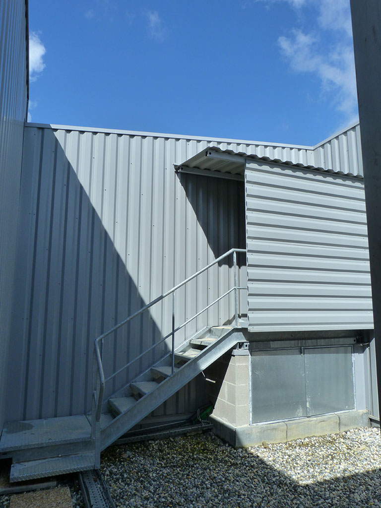 Construction d'un hypermarché -Interventions ultérieures sur ouvrage -Chutes de hauteur LECLERC escalier d'accès