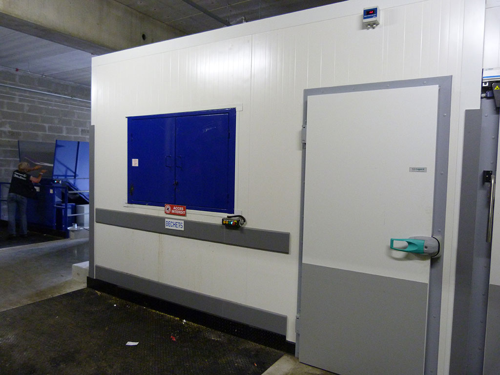 Construction d'un hypermarché -Circulation intérieure -Limitation des déplacements et optimisation des flux - LECLERC Local technique