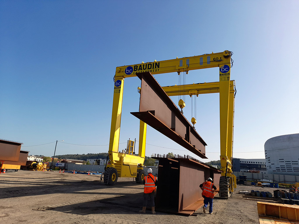 PONT-SIMONE-VEIL-engin-de-levage-3