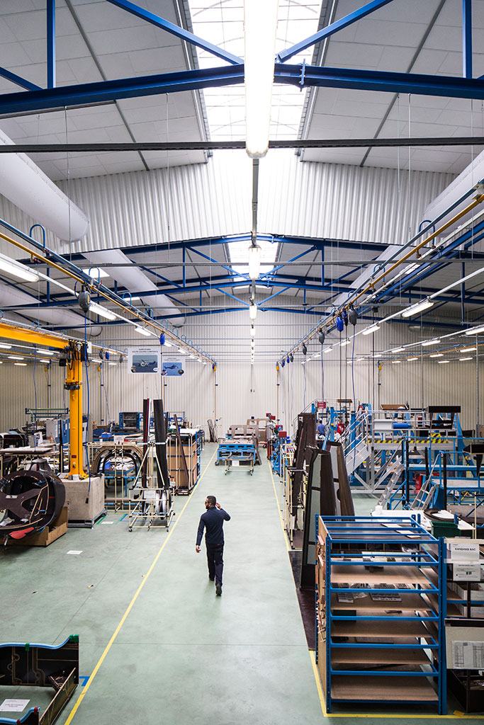 Dispositif de limitation de l'encombrement des allées de circulation dans l'atelier composites STELIA.